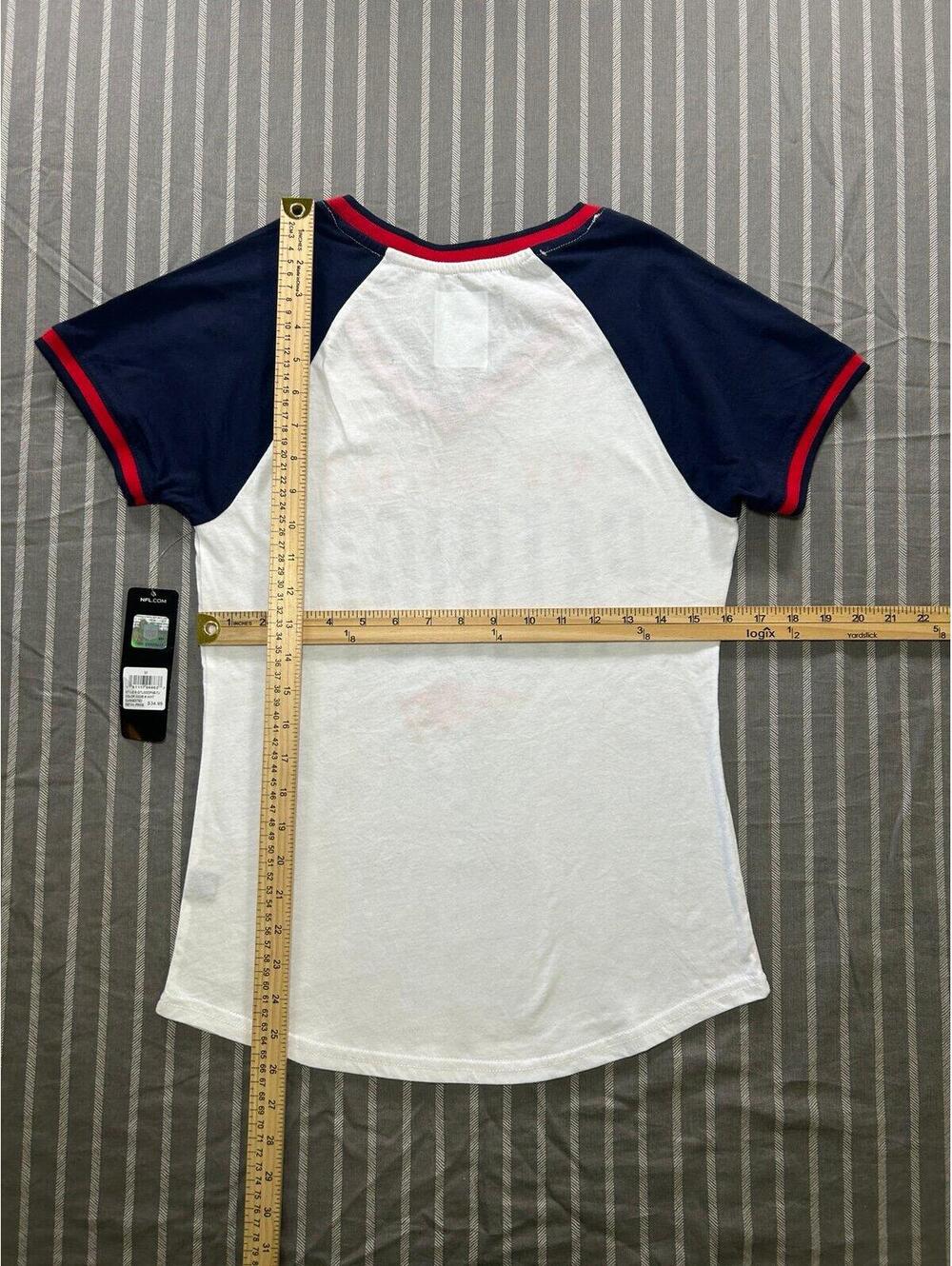 V Neck - Picture 3 of 3